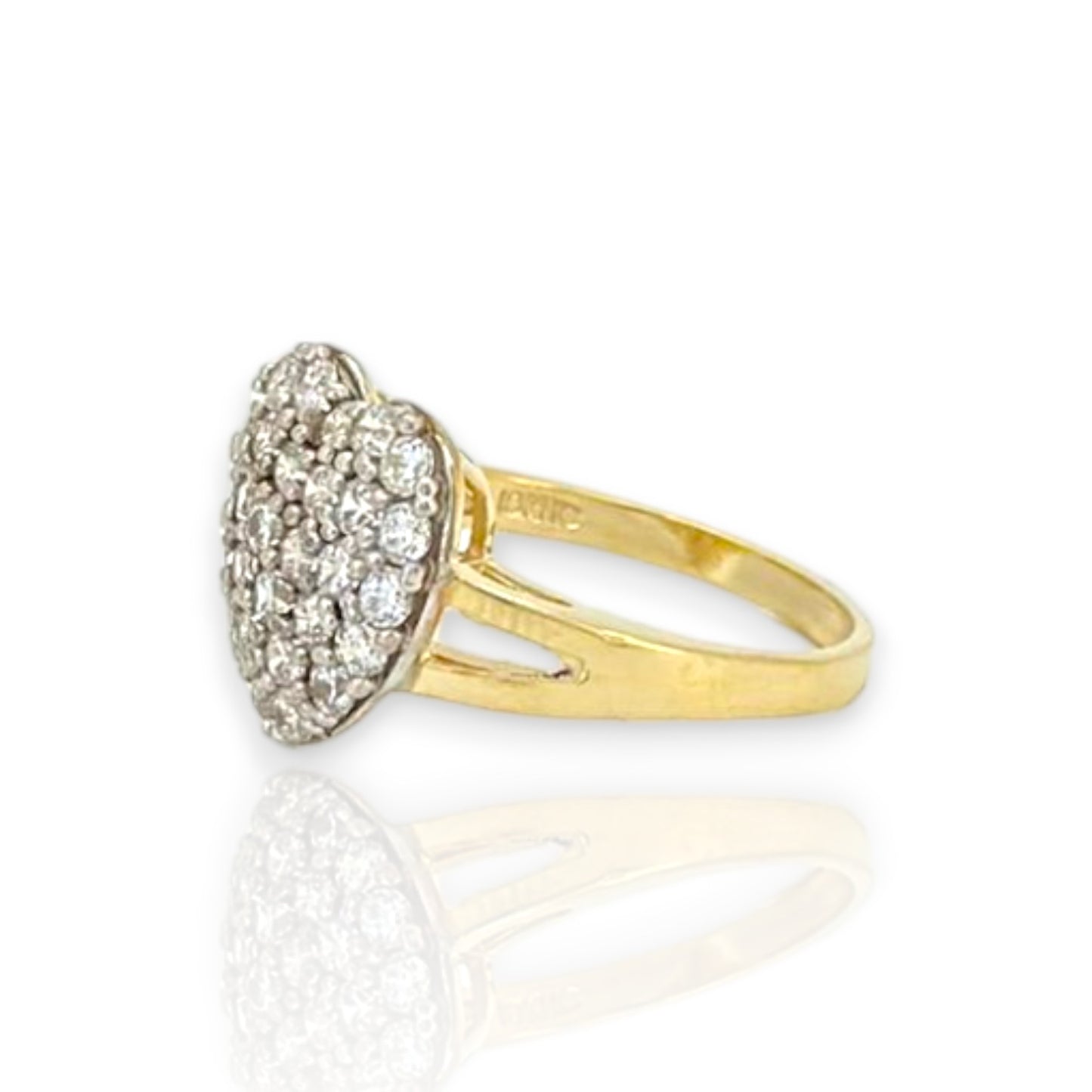 Anillo con circonita cúbica y corazón inflado - Oro amarillo de 10 quilates