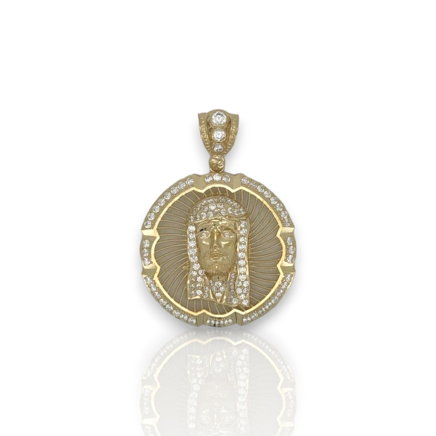 Colgante con medallón de Jesús - Oro amarillo de 14 k