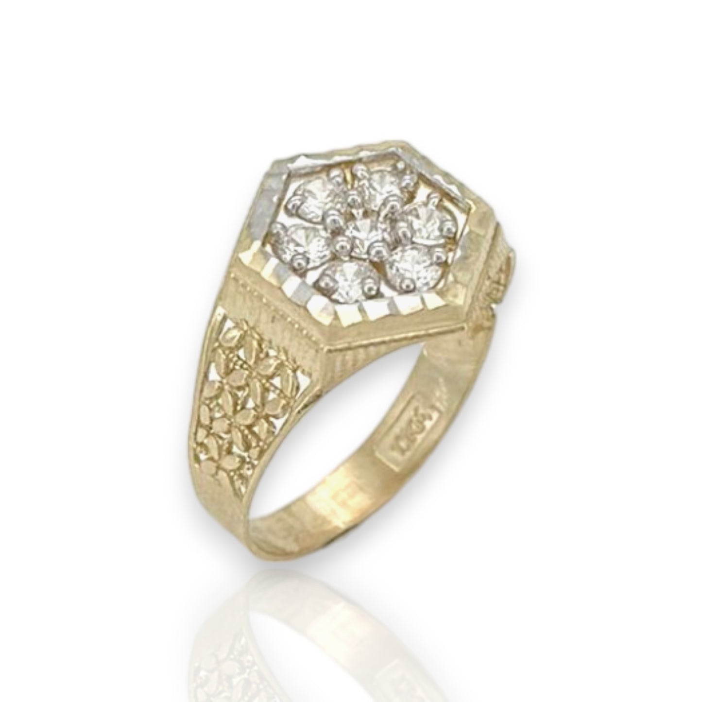 Anillo con talla de diamante con circonita cúbica hexagonal - Oro amarillo de 10 quilates