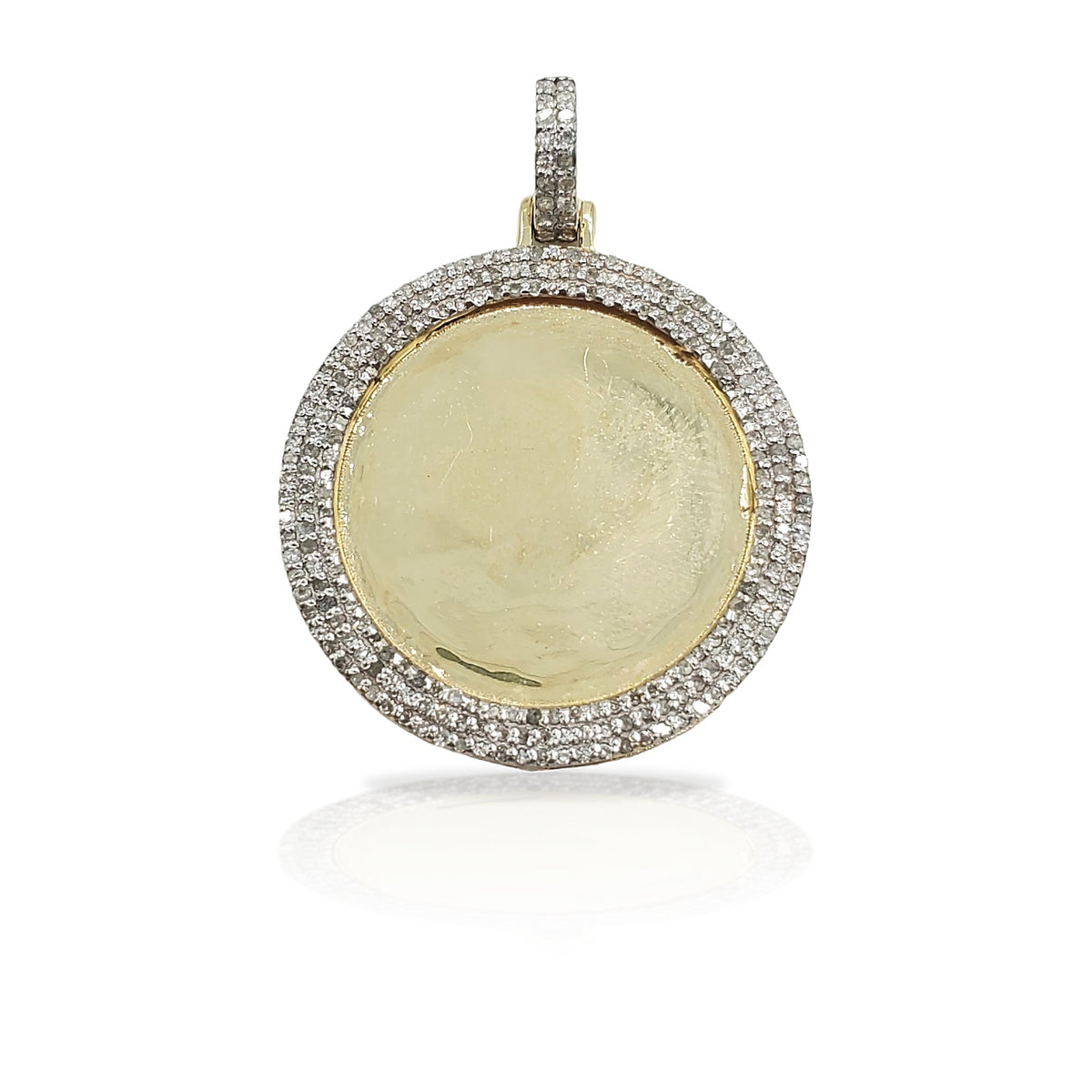 10K Gold Diamond Circle Picture Pendant