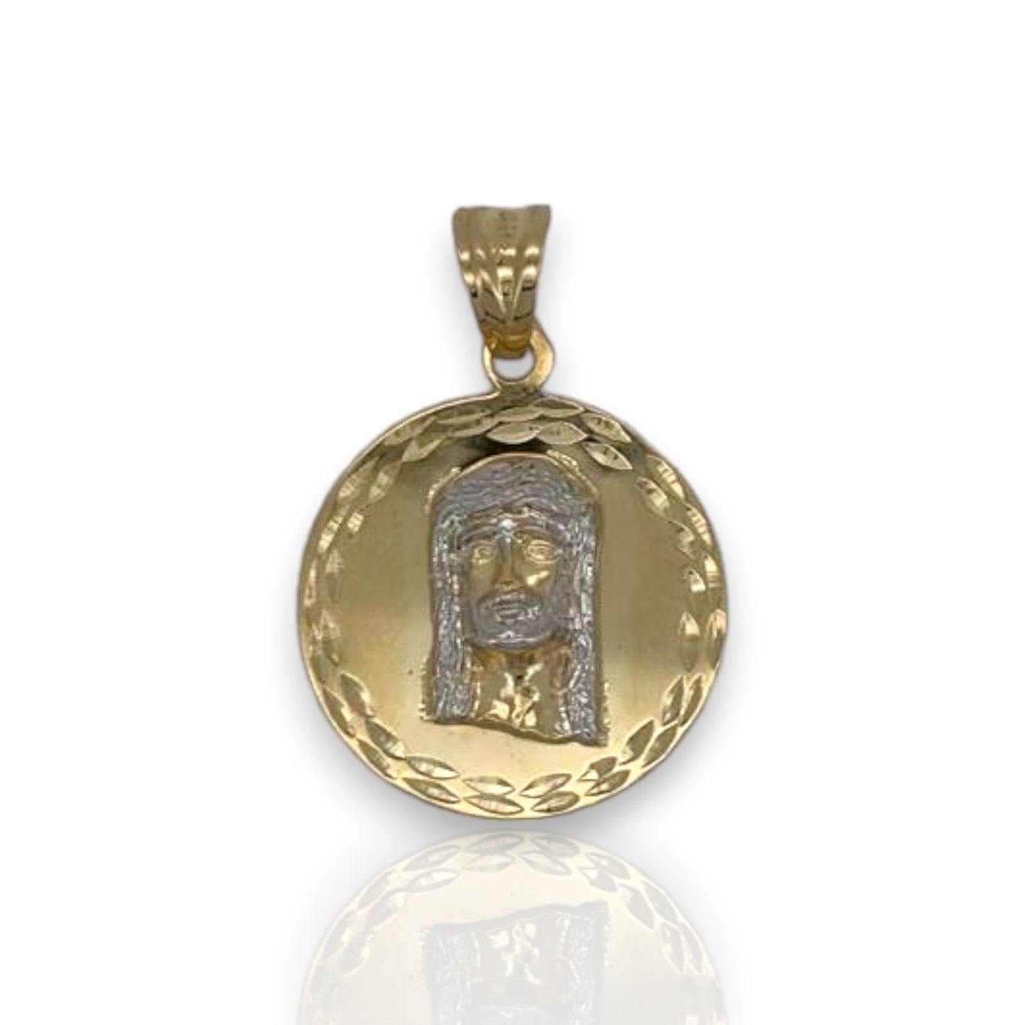Colgante con medallón de dos tonos de Jesús - Oro amarillo de 14 k