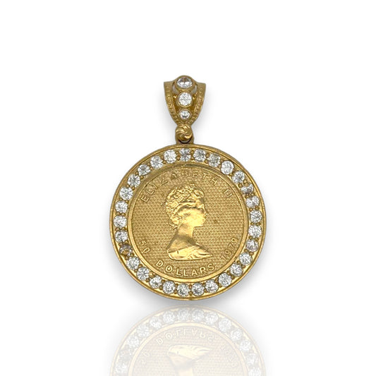 Queen "Elizabeth II" Pendant - 14K Yellow Gold
