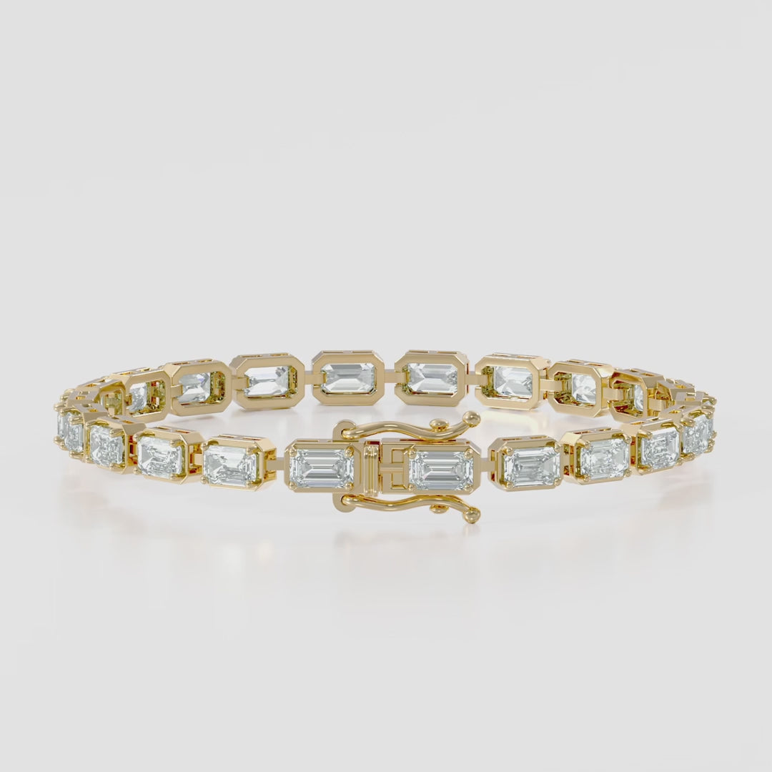 Fancy Emerald Shape Bracelet — product video