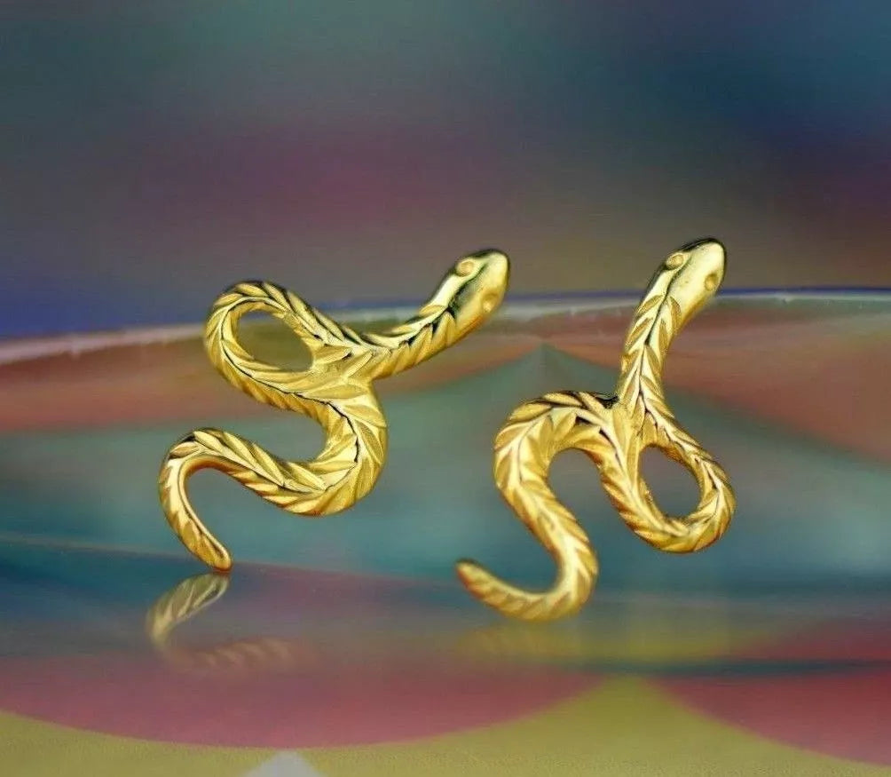 14k Yellow Gold Snake Stud Earring