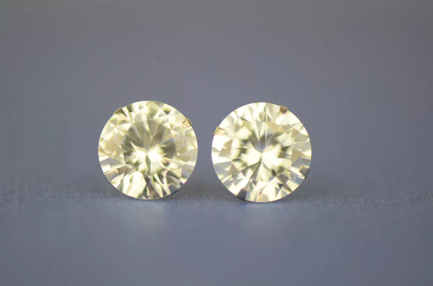 14k White gold round bright clear CZ martini prong set stud earrings1.5-10mm